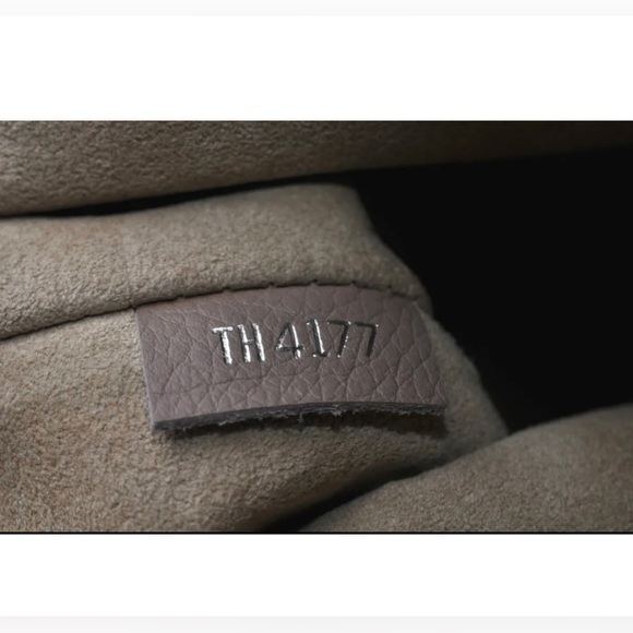 SOLD Authentic Louis Vuitton Taurillon Pochette Jules Clutch Bag Gray/Taupe - Picture 7 of 11